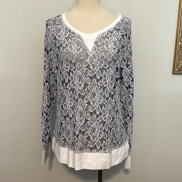 Ariat Tops - Ariat sheer long sleeve floral blouse sz L